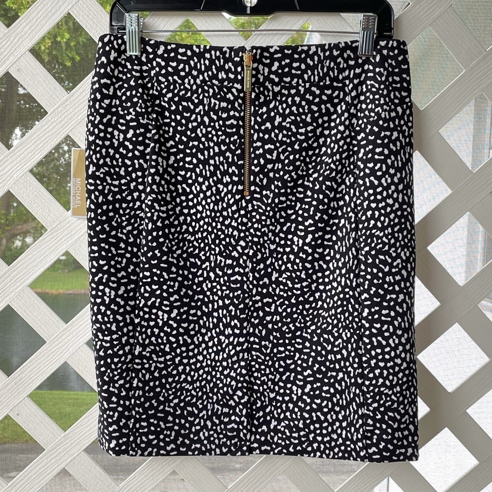 Michael Kors Black/White Print Pencil Skirt - Picture 4 of 9